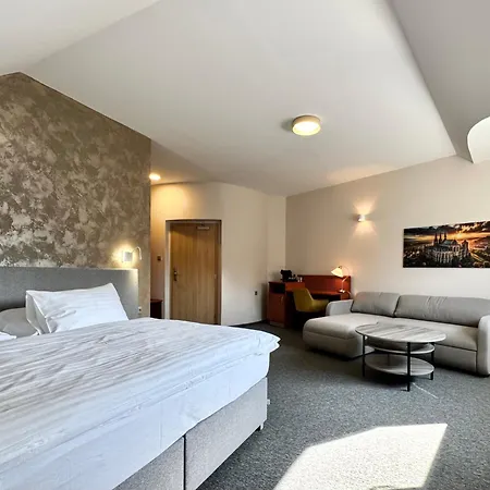 U Vlašského Dvora 3* Kutná Hora