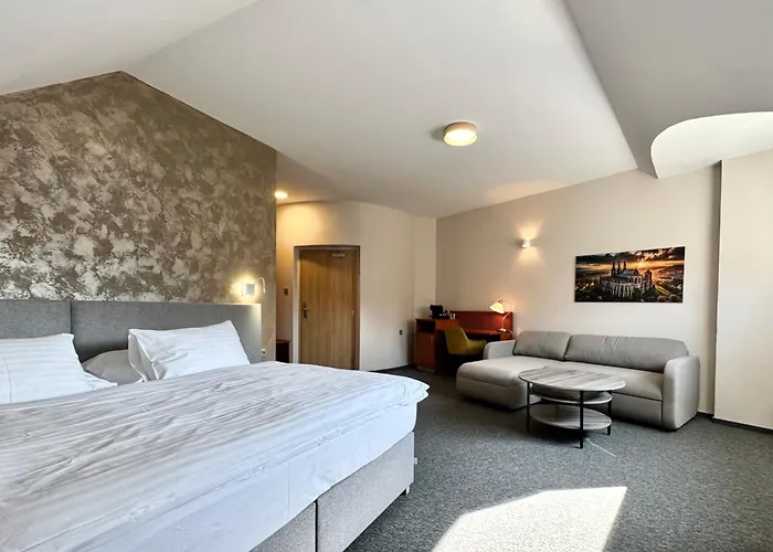 U Vlašského Dvora 3* Kutná Hora